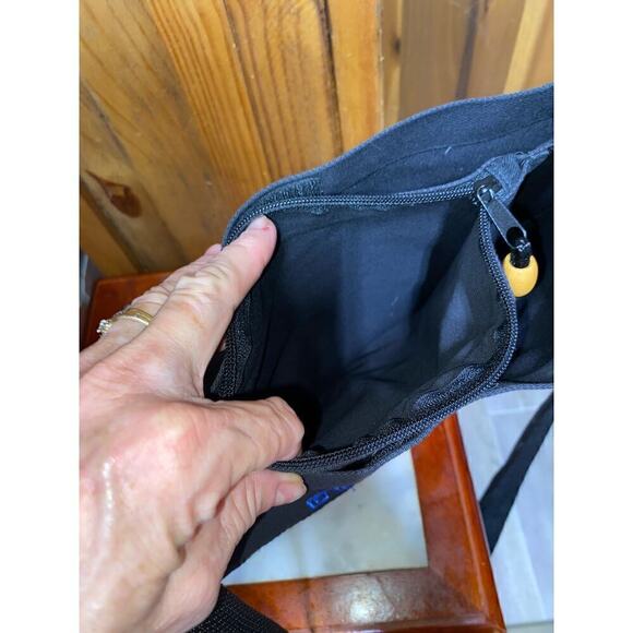 Embroidered Costa Rica book bag Travel Bag Handmade 15”x 12” x 5” Strap Drop 18” - Picture 8 of 10